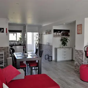Albufeirasun, Arrive As A Guest Leave As A Friend. Appartement Albufeira
